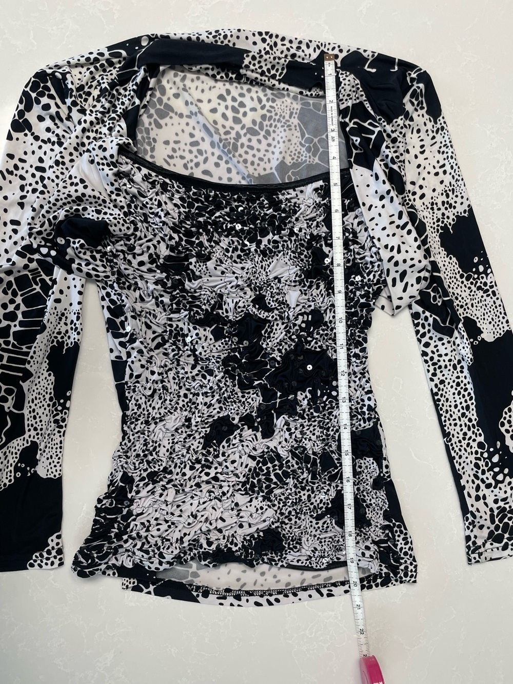 Y2k Boatneck Queen Anne Sequined Top - Picture 5 of 6